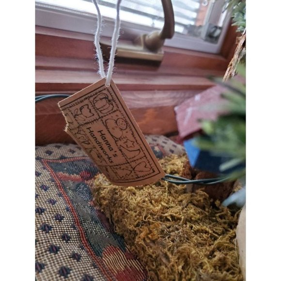 Handmade Lighted Tabletop Holiday/Christmas Tree with Wood Birdhouse Ornaments - Picture 8 of 9